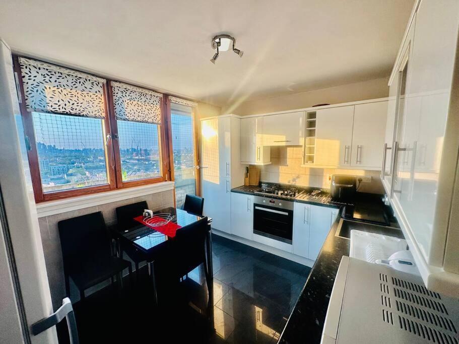 3 Bed Sky Apartment Se15 Peckham London Kültér fotó