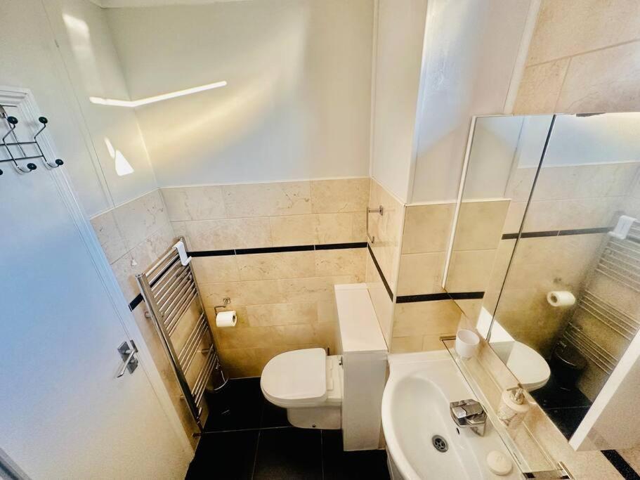 3 Bed Sky Apartment Se15 Peckham London Kültér fotó