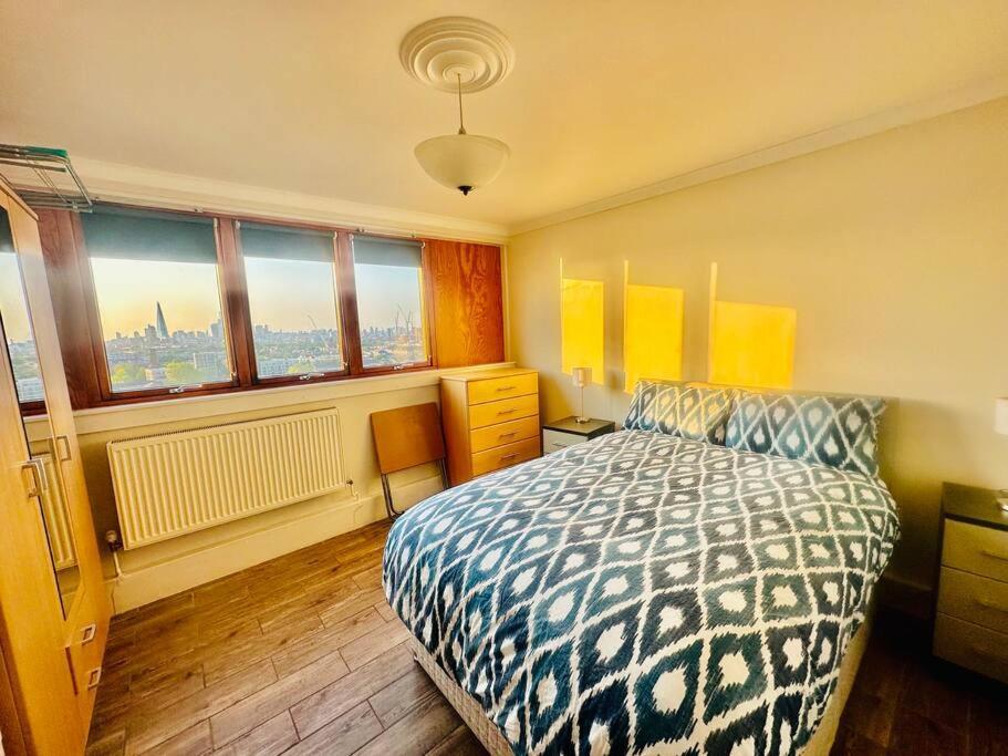 3 Bed Sky Apartment Se15 Peckham London Kültér fotó